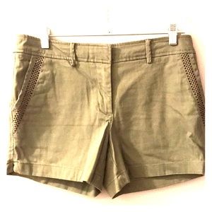 Army green cotton shorts